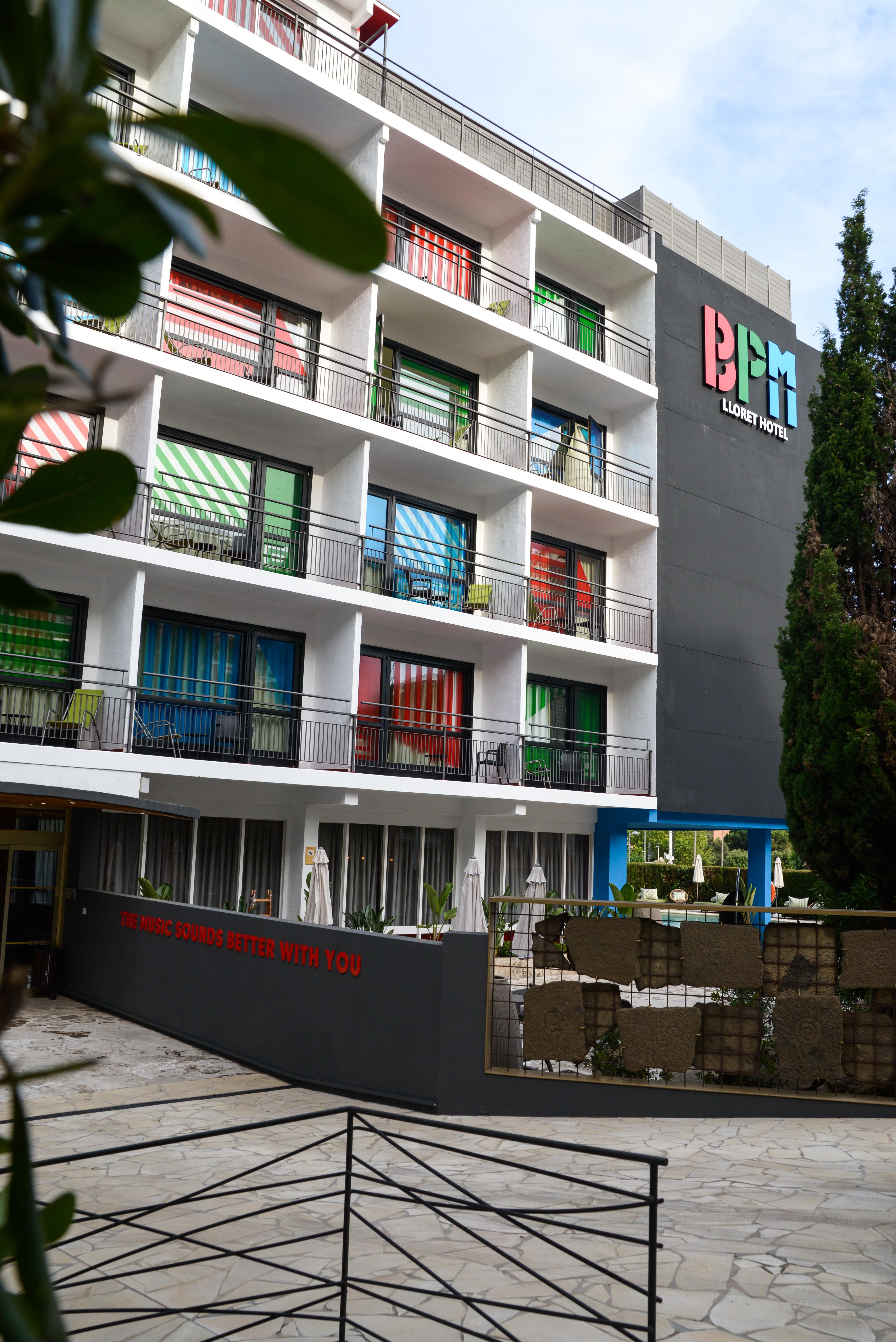 Lloret Vibe Affiliated By Fergus (Adults Only) Lloret de Mar Luaran gambar